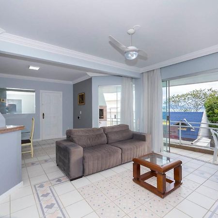Apartamento Com Vista Mar A 30 Metros Da Praia บอมบินญัส ภายนอก รูปภาพ