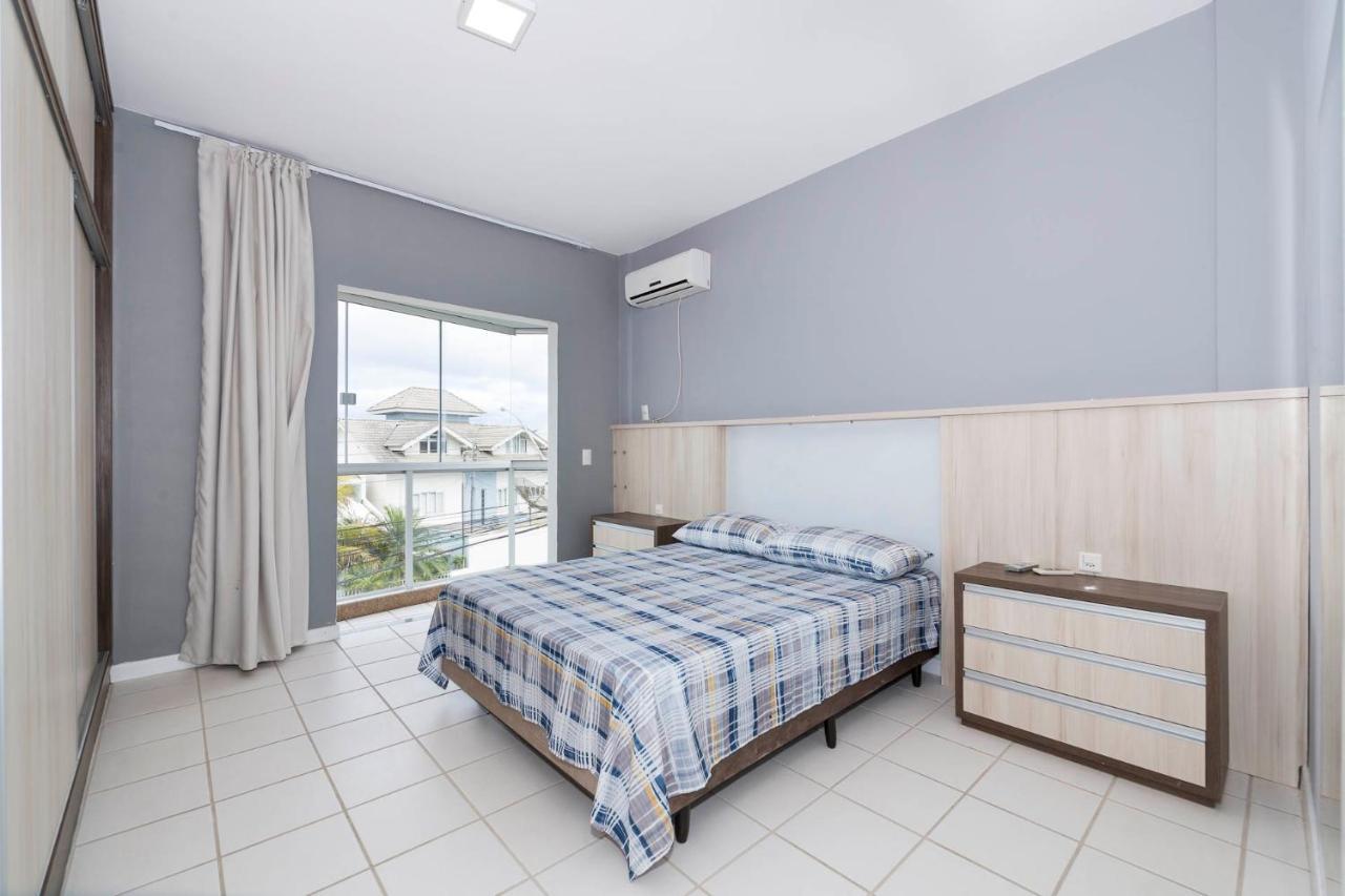 Apartamento Com Vista Mar A 30 Metros Da Praia บอมบินญัส ภายนอก รูปภาพ